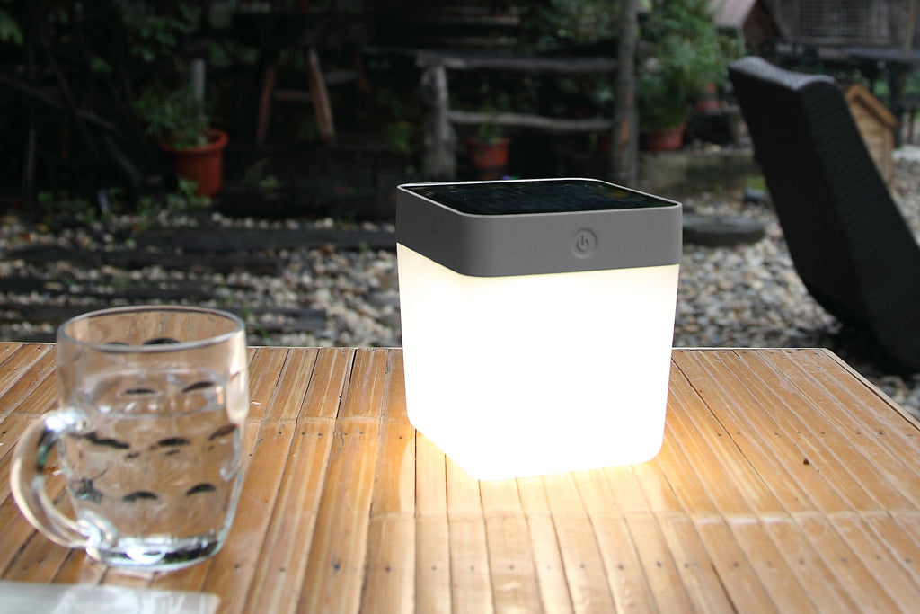 TABLE CUBE SOLAR LED PORTABLE 1 LIGHT SLIVER
