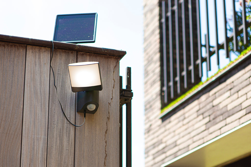 SUNSHINE SOLAR LED WALL 1 LIGHT PIR DARK GREY PLUS SOLAR PANEL