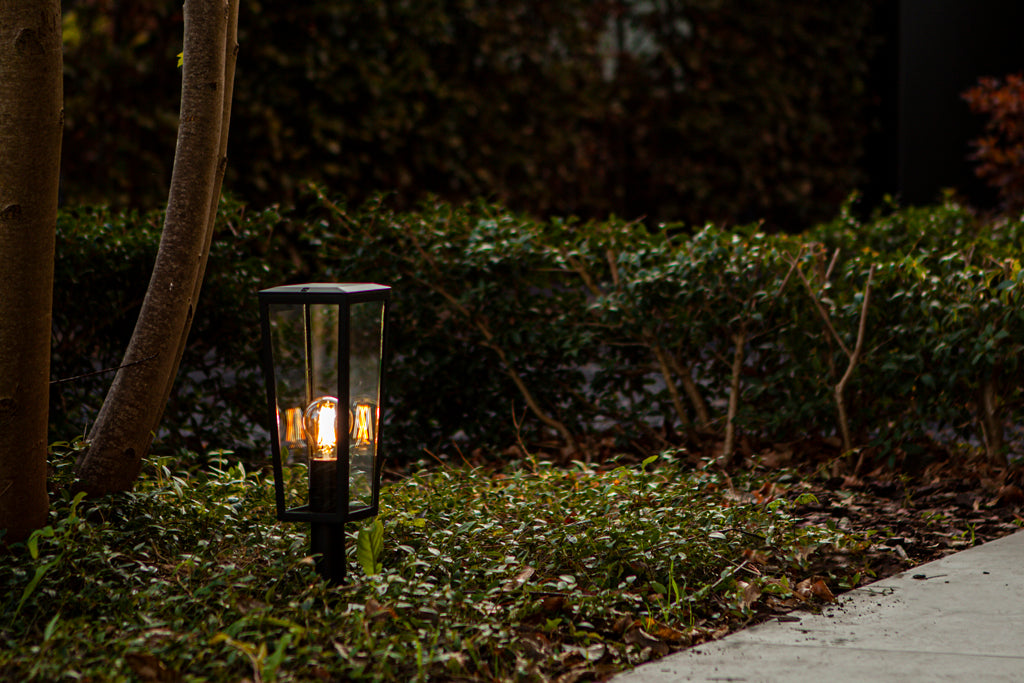 PINE OUTDOOR SMALL POST 1 LIGHT E27 BLACK