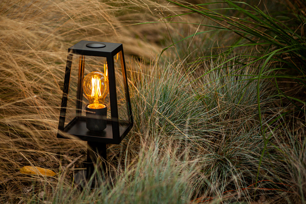 FIA OUTDOOR SMALL POST 1 LIGHT E27 BLACK