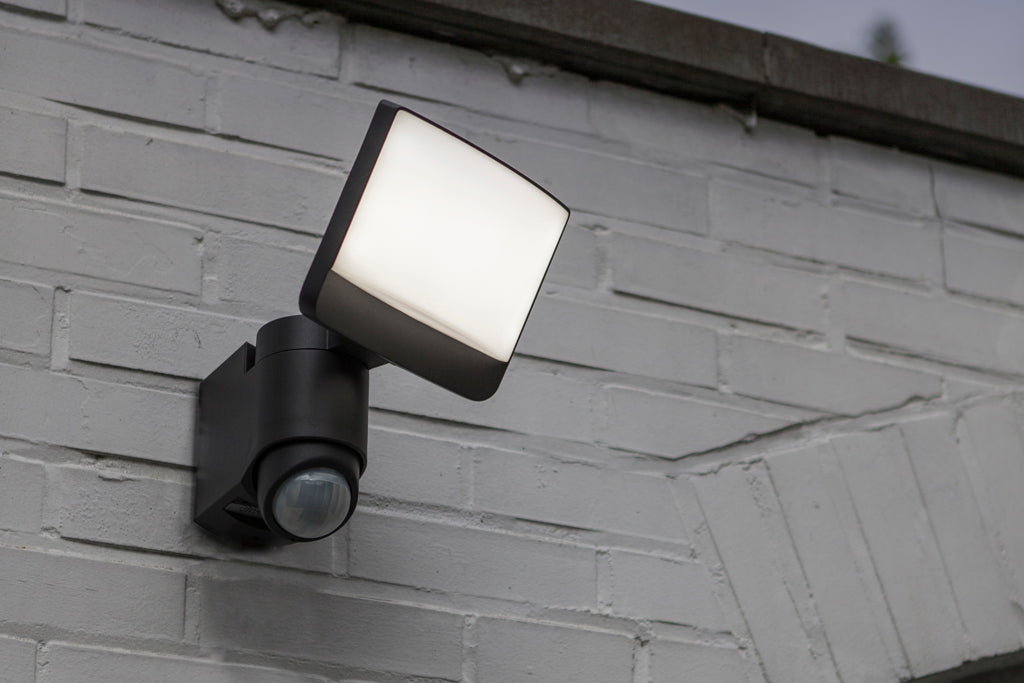 SUNSHINE OUTDOOR LED WALL PIR 1 LIGHT DARK GREY