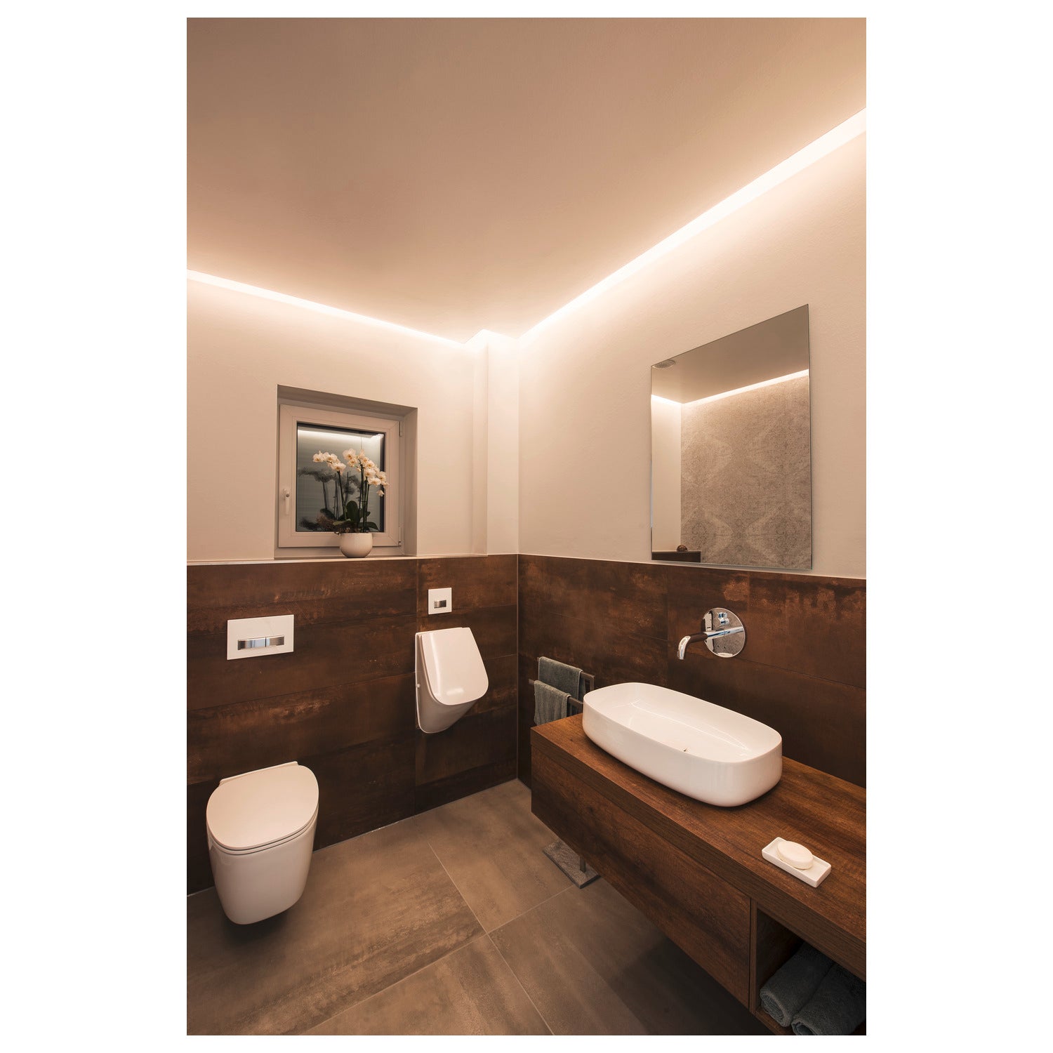 GRAZIA 10, perfil de instalação à superfície, LED, plano, corrugado, 2 m, branco