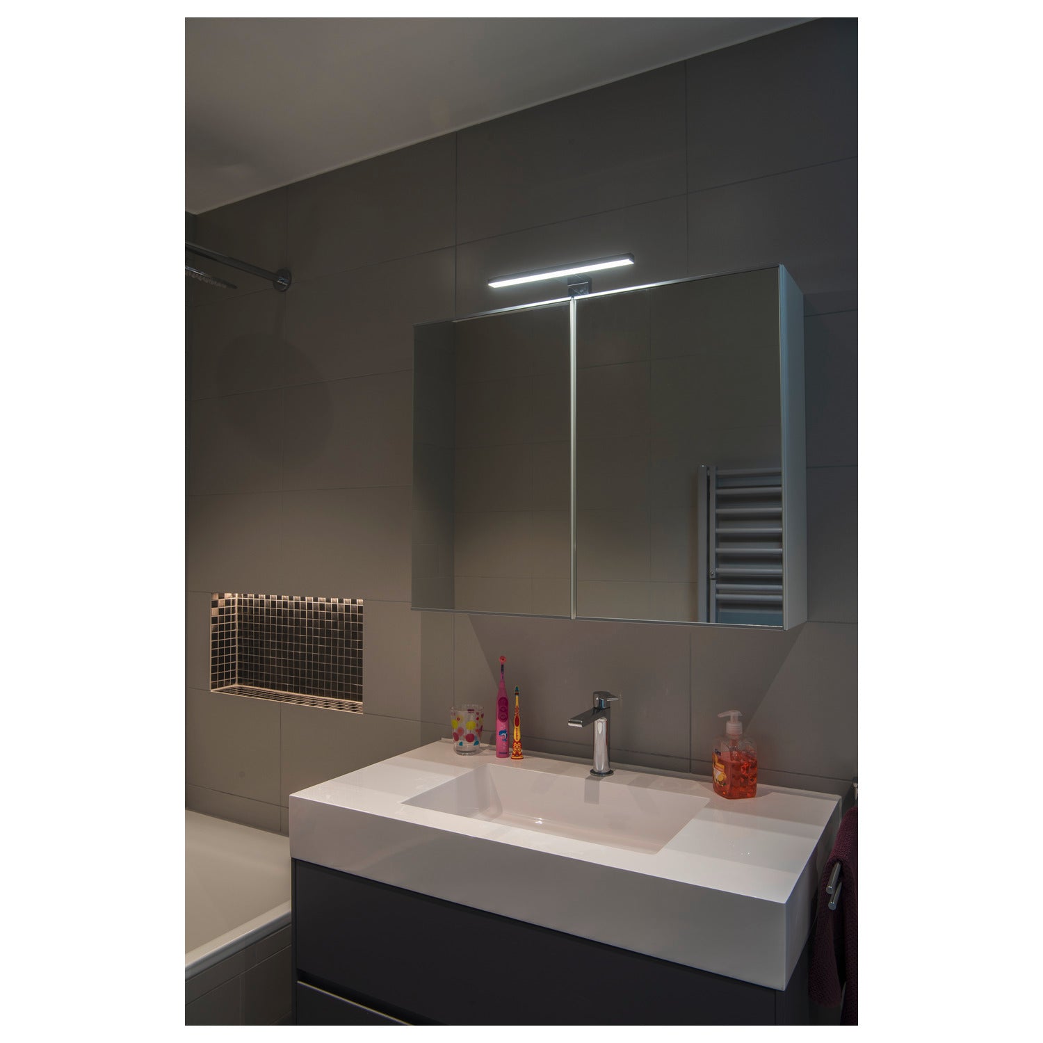 DORISA, luminária de espelho, LED, 4000 K, curto, cromado, IP44