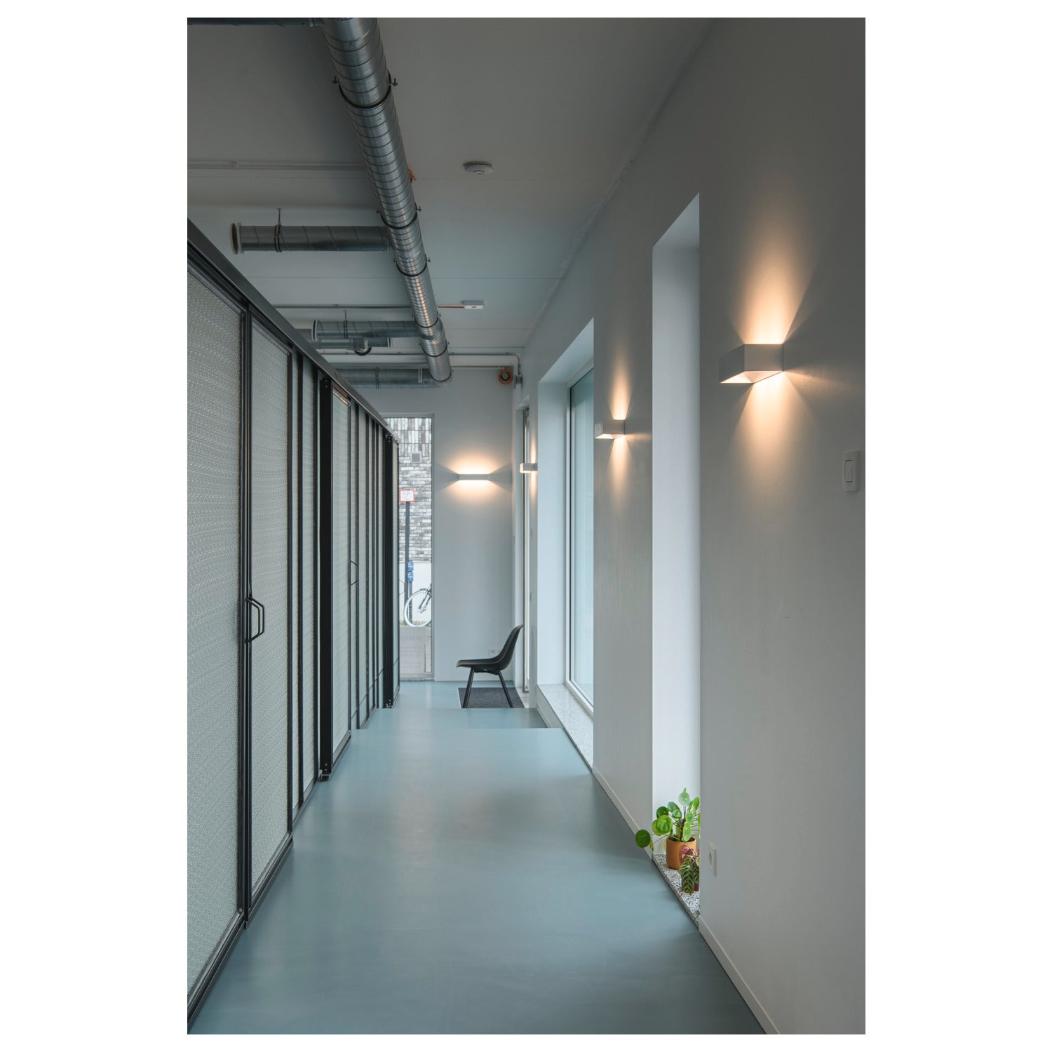 LOGS IN L, Luminária de montagem à superfície na parede Indoor LED branco 3000 K TRIAC luz regulável