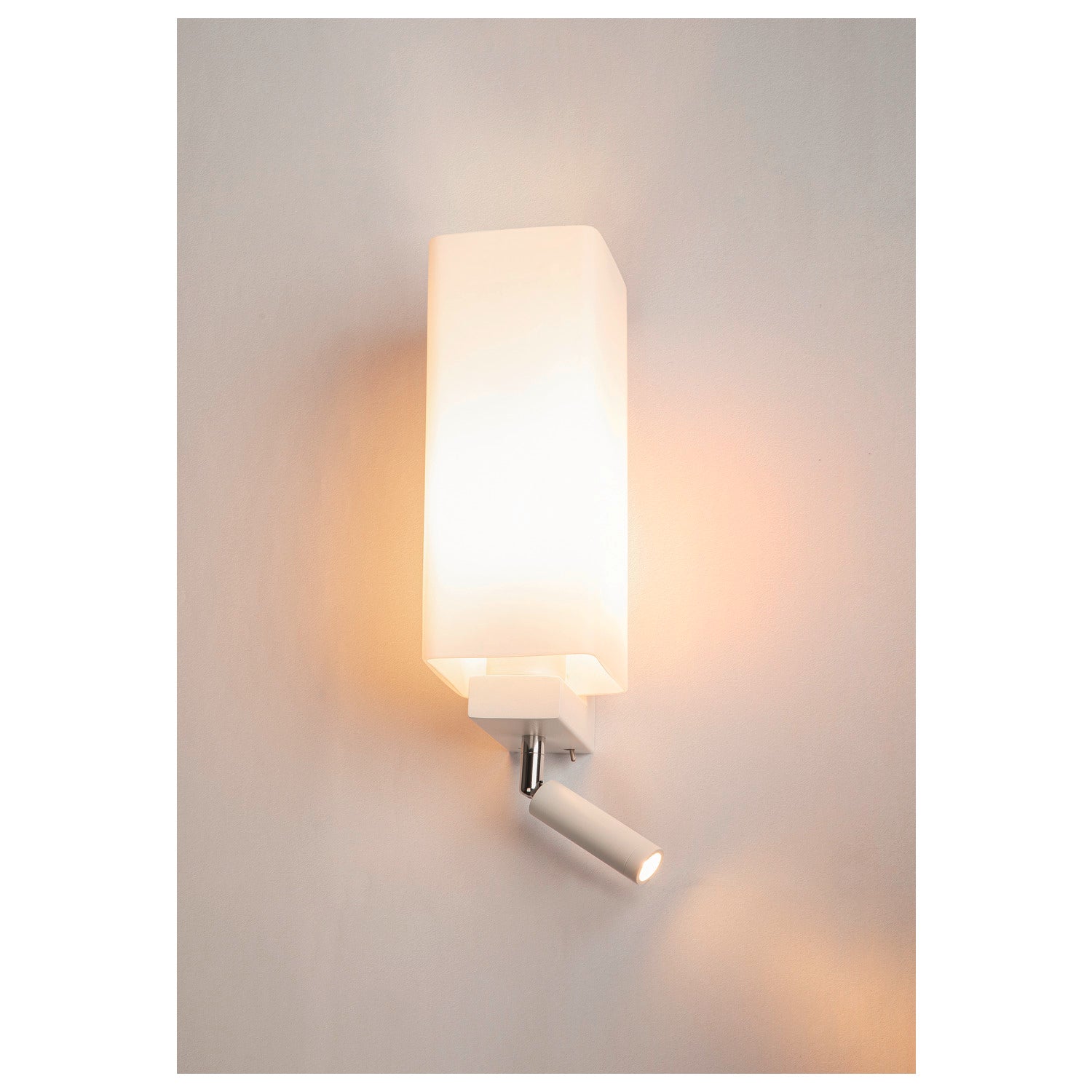QUADRASS SPOT, Luminária de montagem à superfície na parede Indoor com Spot LED e casquilho E27, branco
