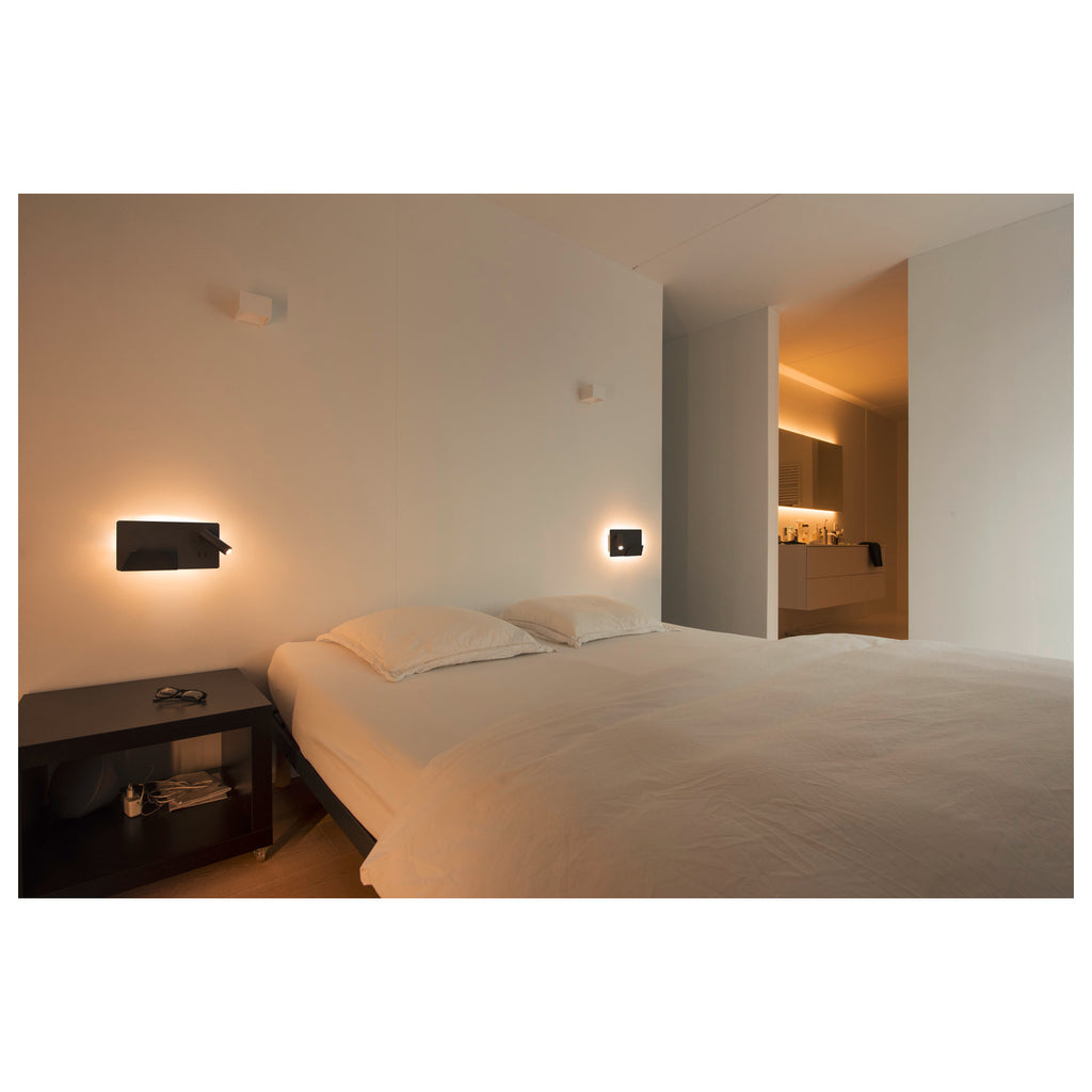 SOMNILA SPOT, Luminária de montagem de superfície na parede LED Indoor 3000 K versão preto à direita, incluindo ligação USB