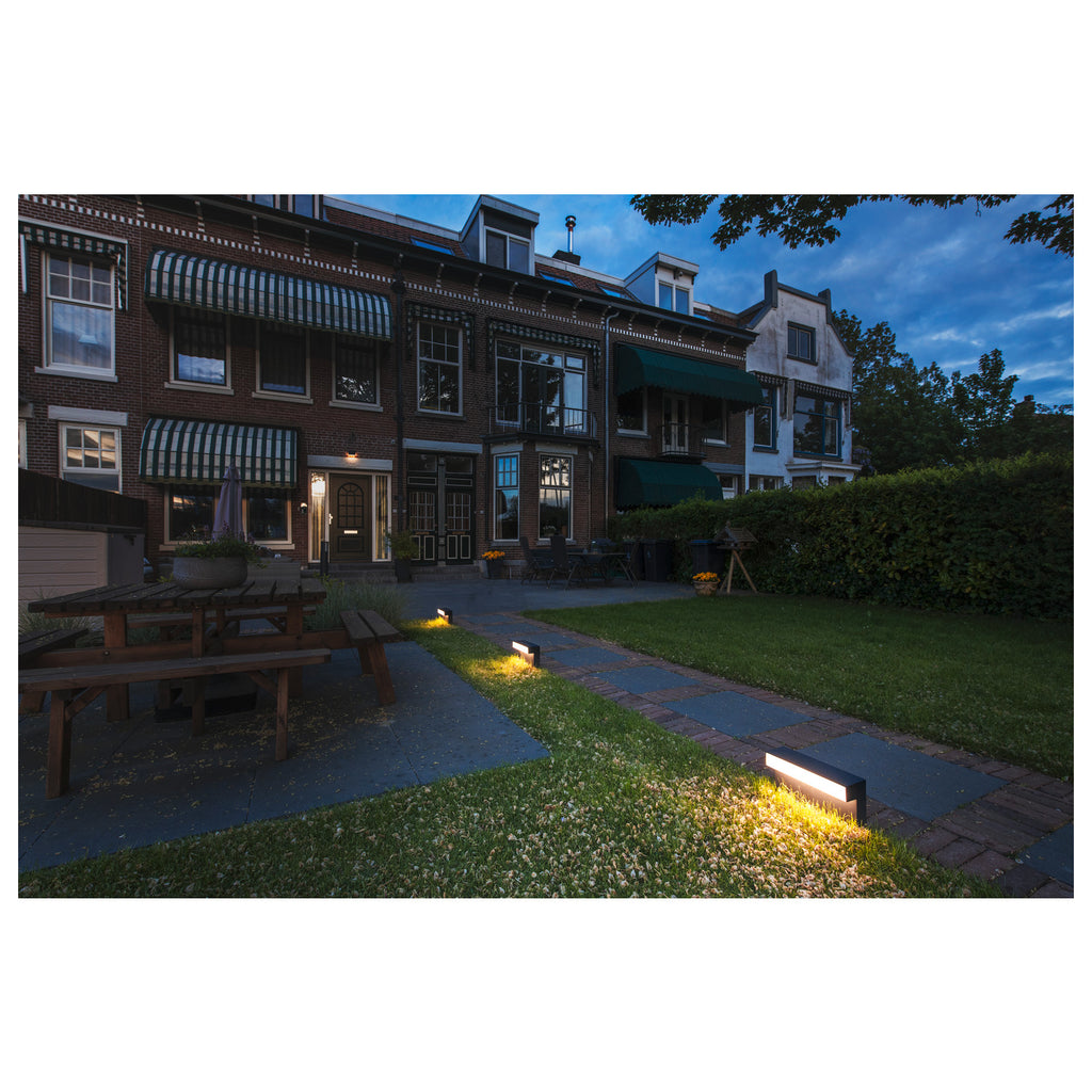 L-LINE OUT 30 FL, Luminária de pé LED para exterior, antracite, interruptor CCT 3000/4000 K