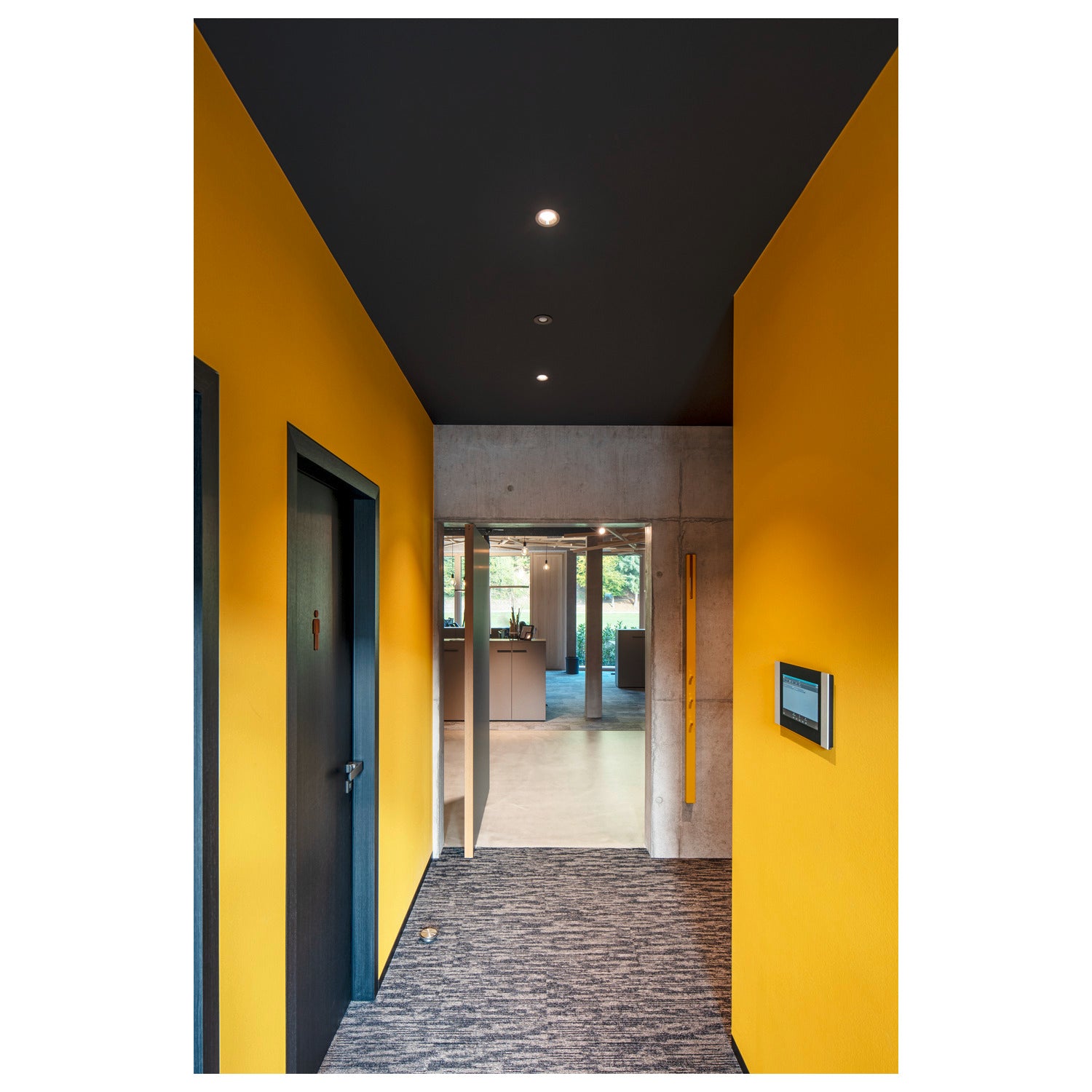 NUMINOS® DL S, Luz embutida para teto LED para interior preto/cromado 3000 K 40° com molas de lâminas