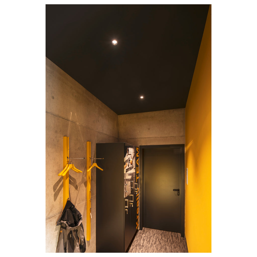 NUMINOS® DL S, Luz embutida para teto LED para interior preto/cromado 3000 K 40° com molas de lâminas