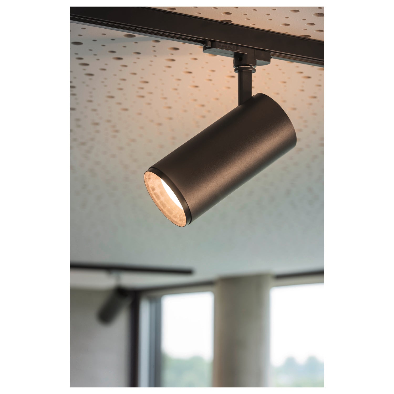 NUMINOS® M 3Ph., DALI, 3~ Projetor, cilíndrico, 3000 K, 13 Watt, DALI, 36°, preto mate