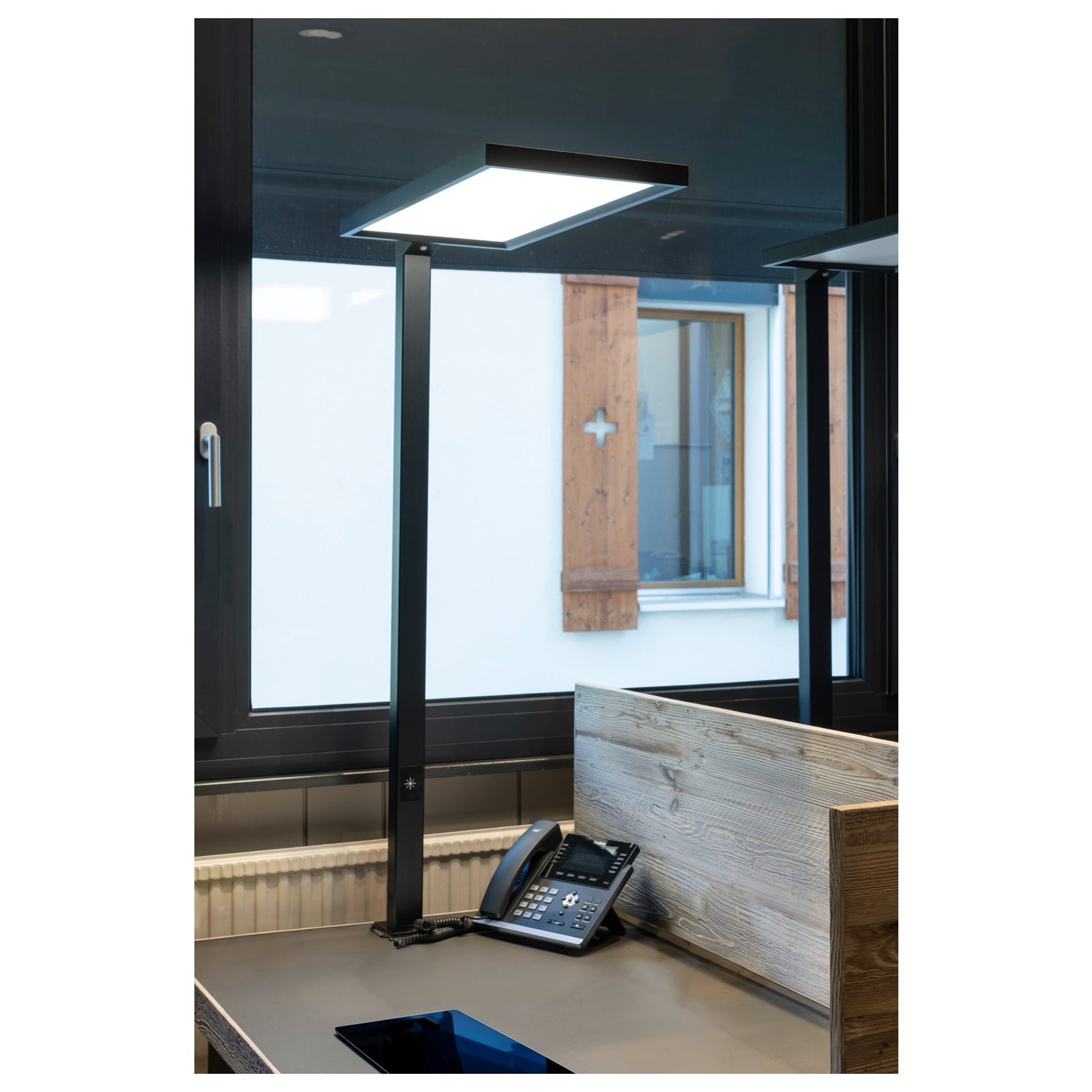 WORKLIGHT, luminária de mesa, preta, 79 W 4000 K 80°