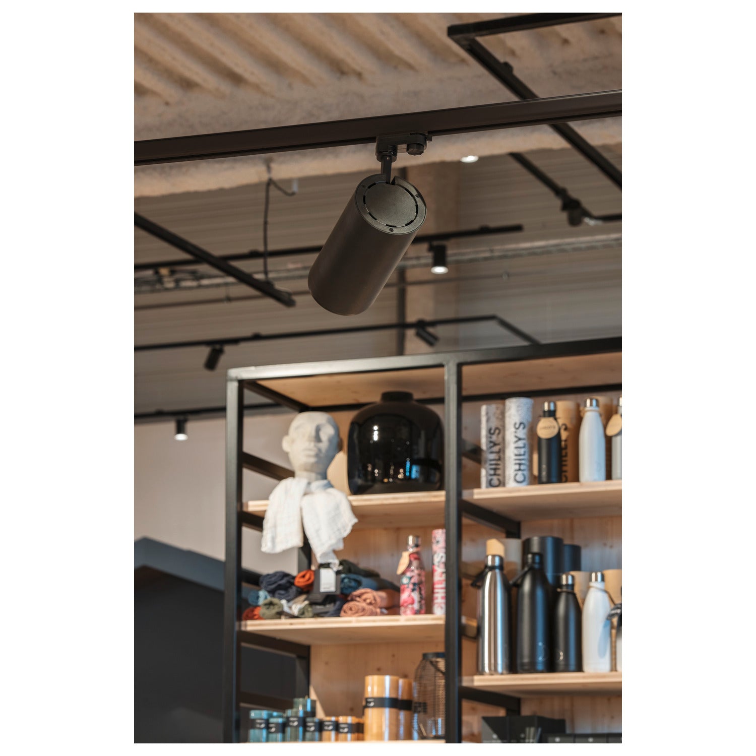 NUMINOS® XL 3Ph., PHASE, 3~ Projetor, cilíndrico, 3000 K, 28 Watt, Ângulos de fases, 24°, preto mate