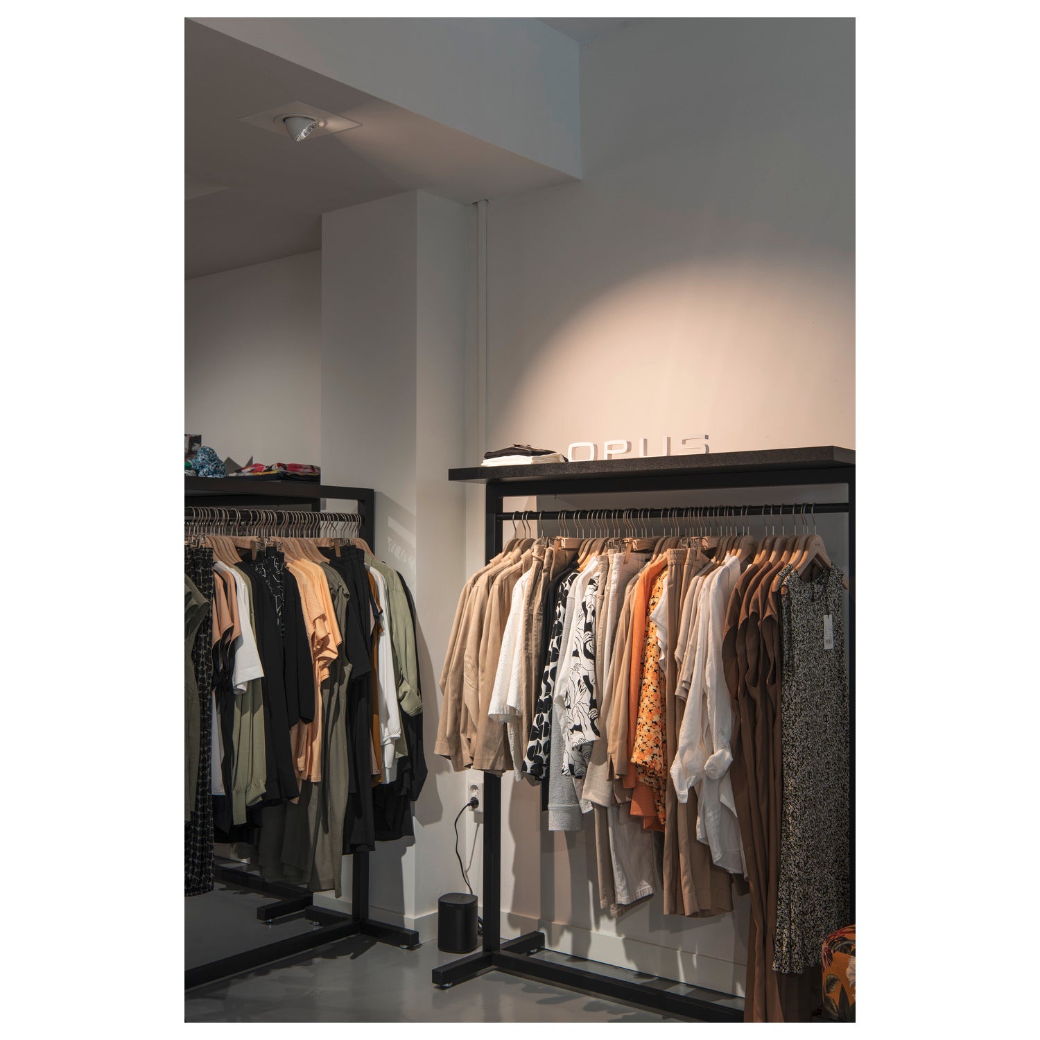 Numinos® M caixa de montagem para encastrar, quadrada 240/120 mm branca