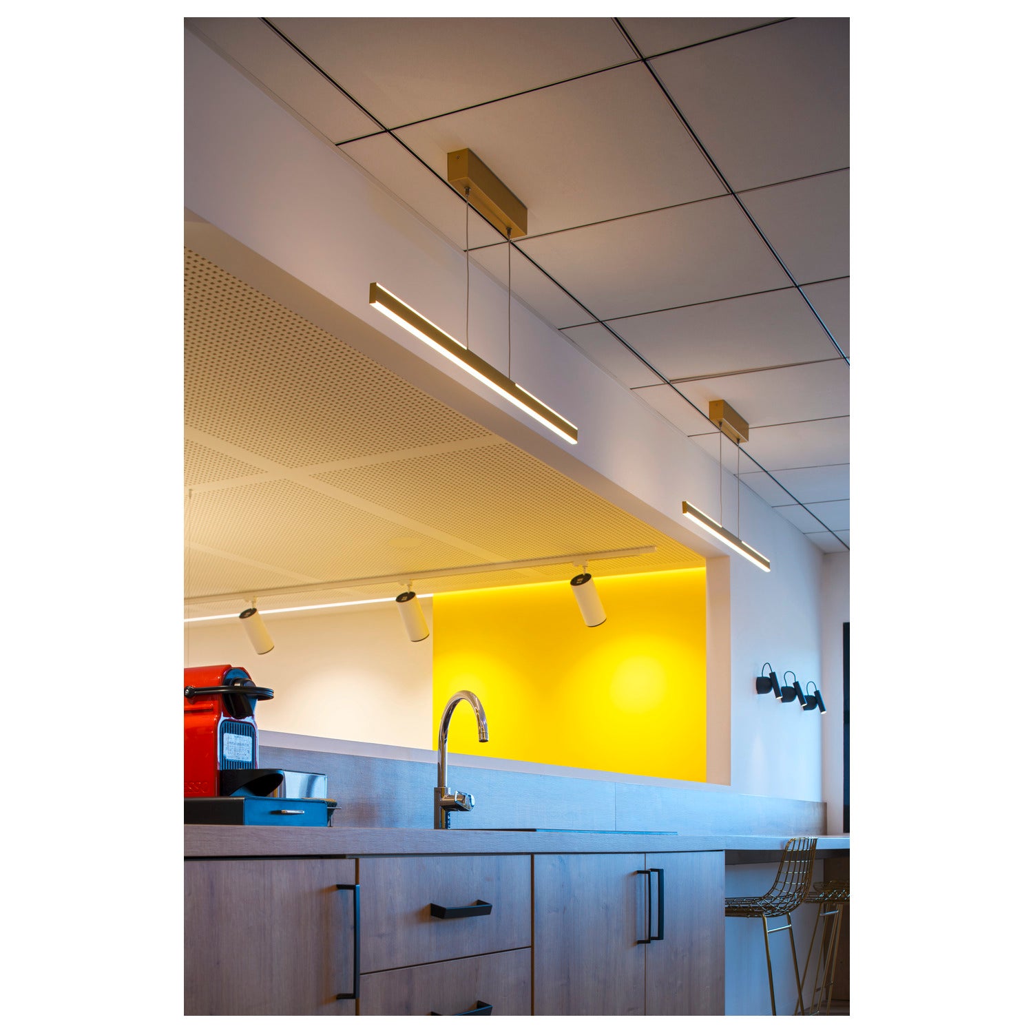 NUMINOS® L 3Ph., PHASE, 3~ Projetor, cilíndrico, 3000 K, 20 Watt, Ângulos de fases, 24°, branco mate / preto mate