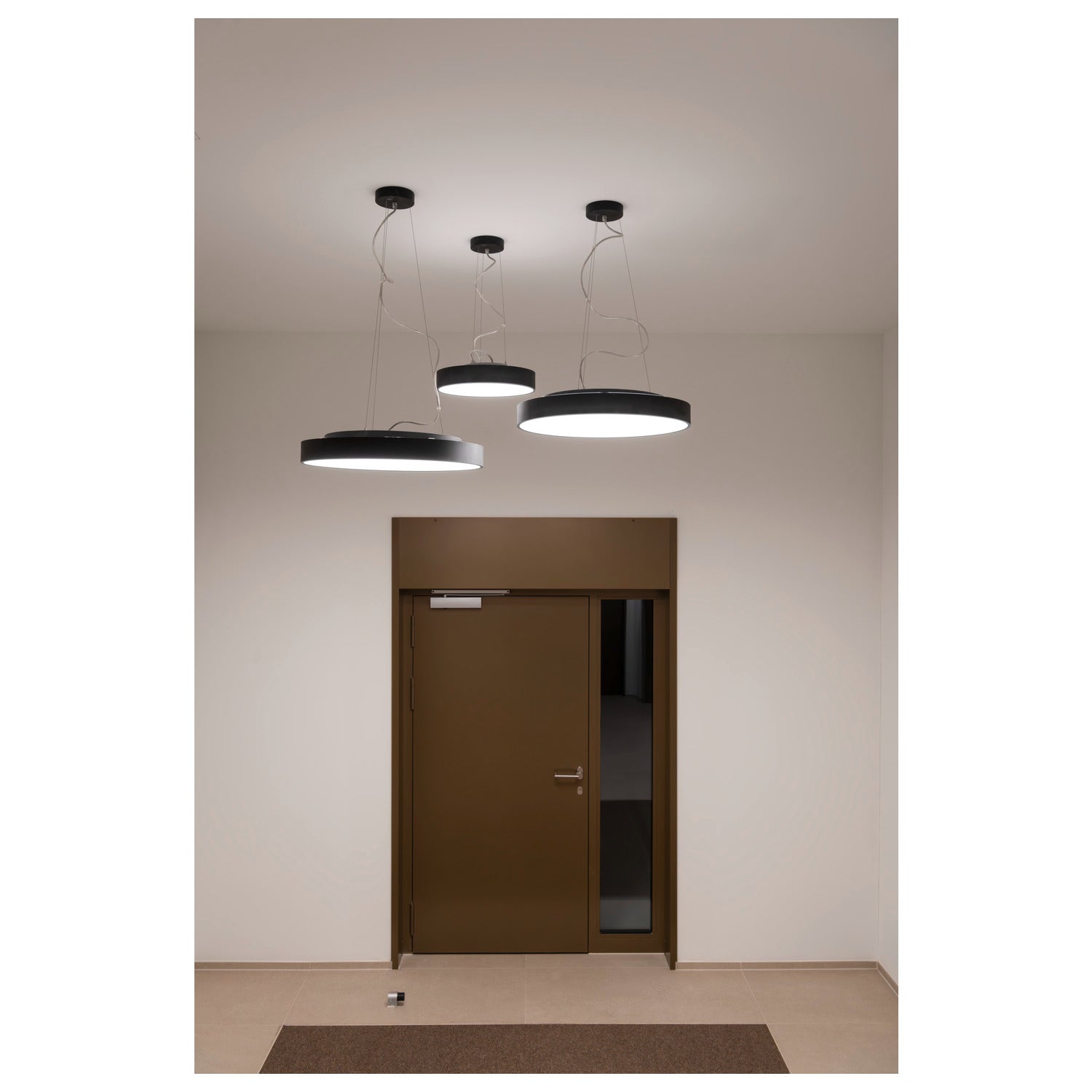 MEDO® PRO 90, luminária saliente para teto, redondo, 3000/4000 K, 74 W, secção de fase, 110°, preto