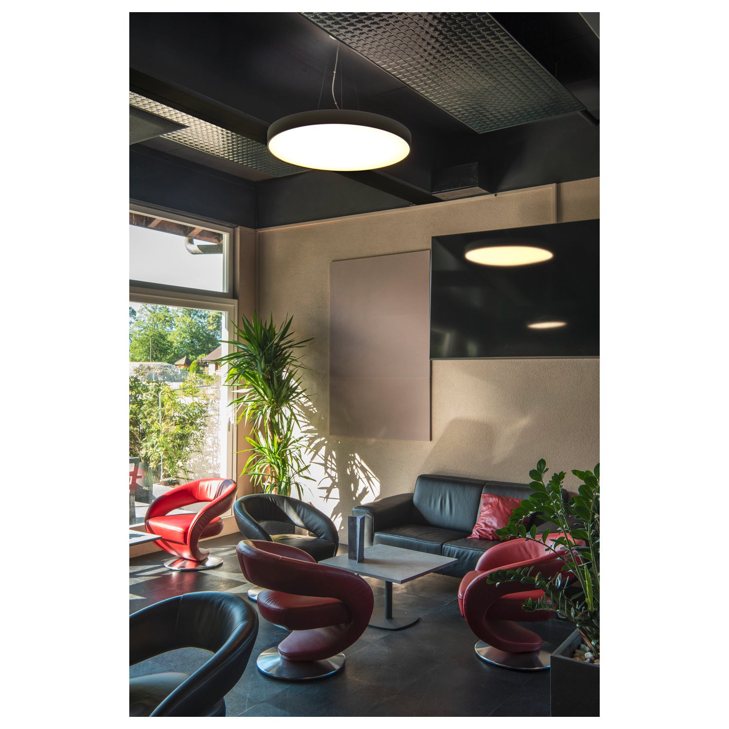 MEDO® PRO 90, luminária saliente para teto, redondo, 3000/4000 K, 74 W, secção de fase, 110°, preto