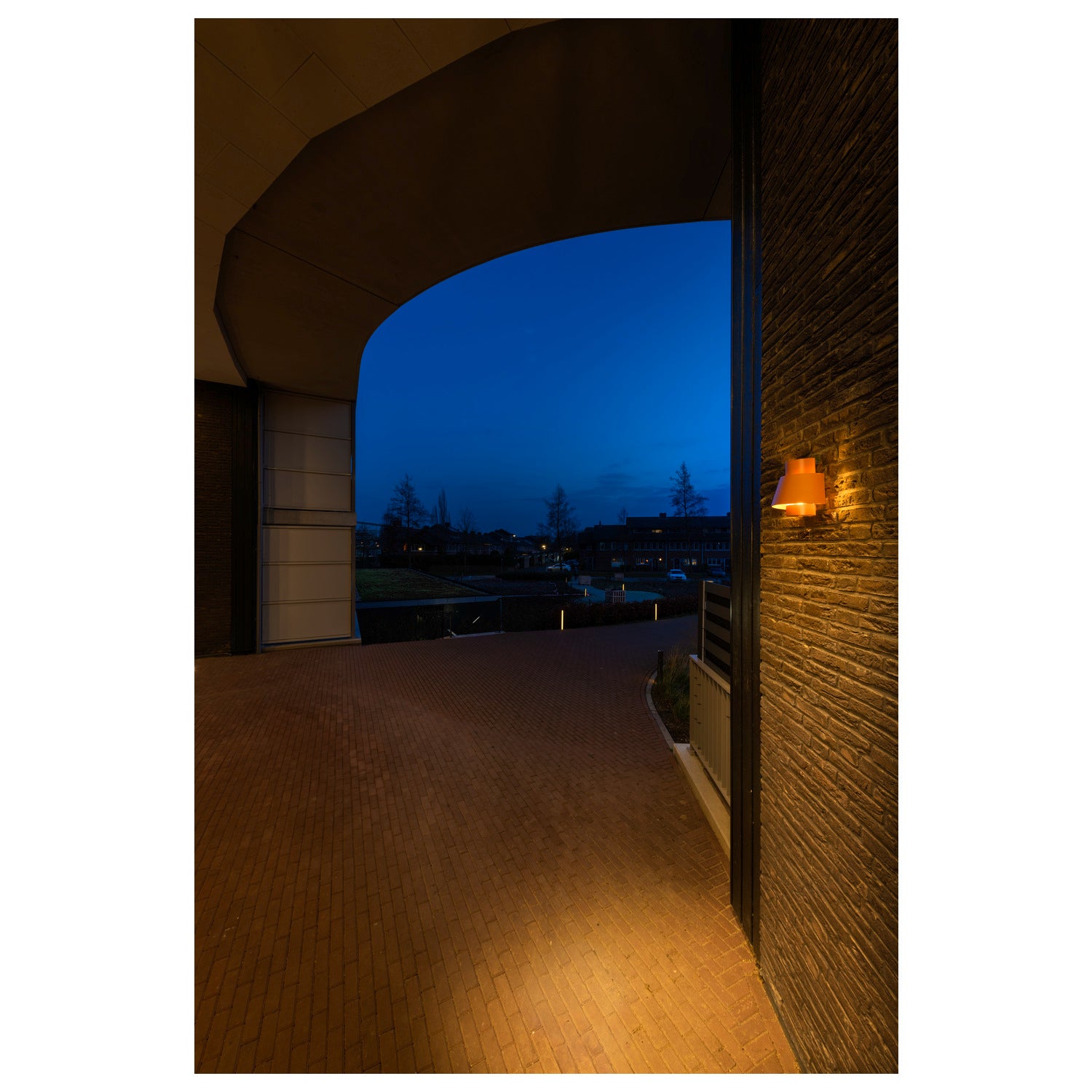 PHOTONI, luminária saliente para a parede, cónica, 1x máx. 13 W, E27, oxidada
