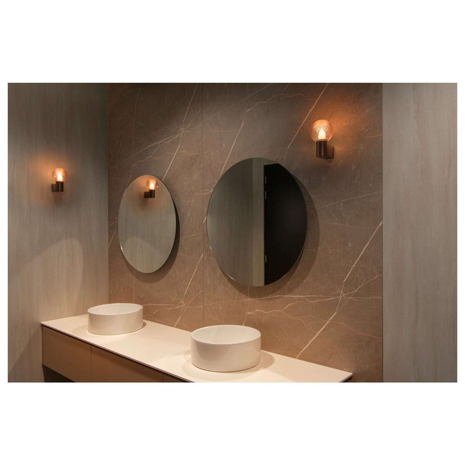 VARYT, Aplique de parede, redondo, 1x máx. 6 W, E14, preto