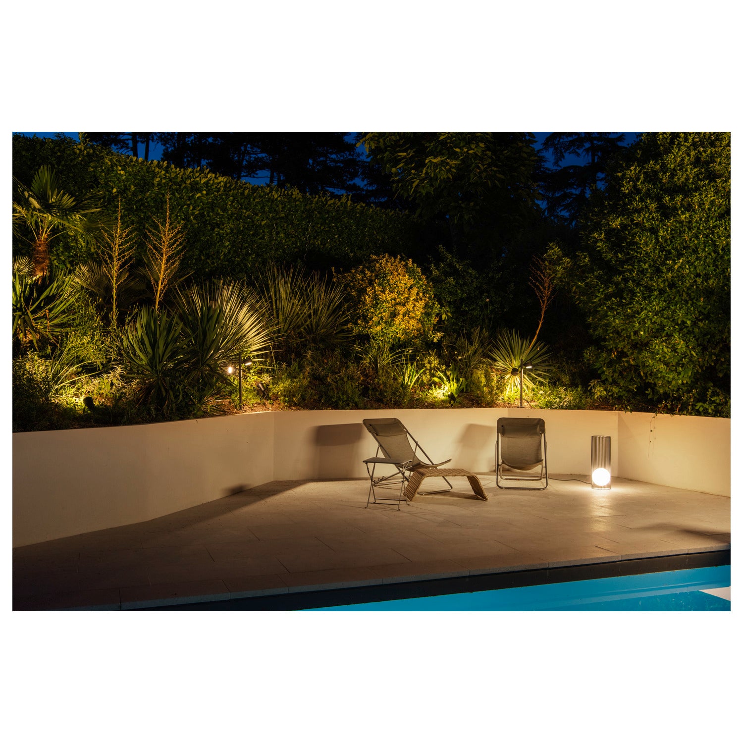 SITRA SL 360, luminária de apoio para exteriores, duas lâmpadas, TCR-TSE, IP44, antracite, máx. 18 W