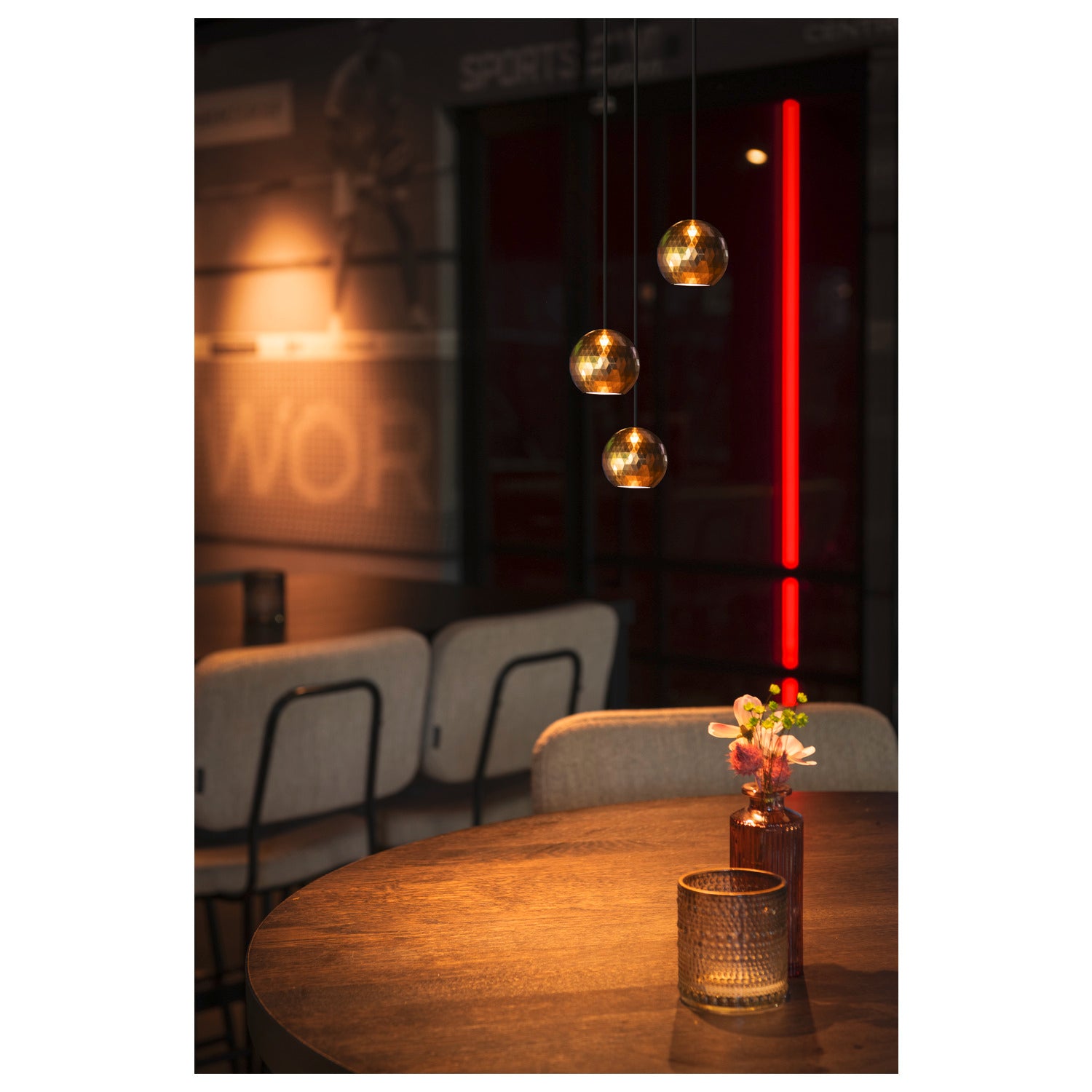 DYSKO, 1~ Candeeiro suspenso, PHASE, comprimento pendente 200 cm, 2700K, 36°, preto / dourado