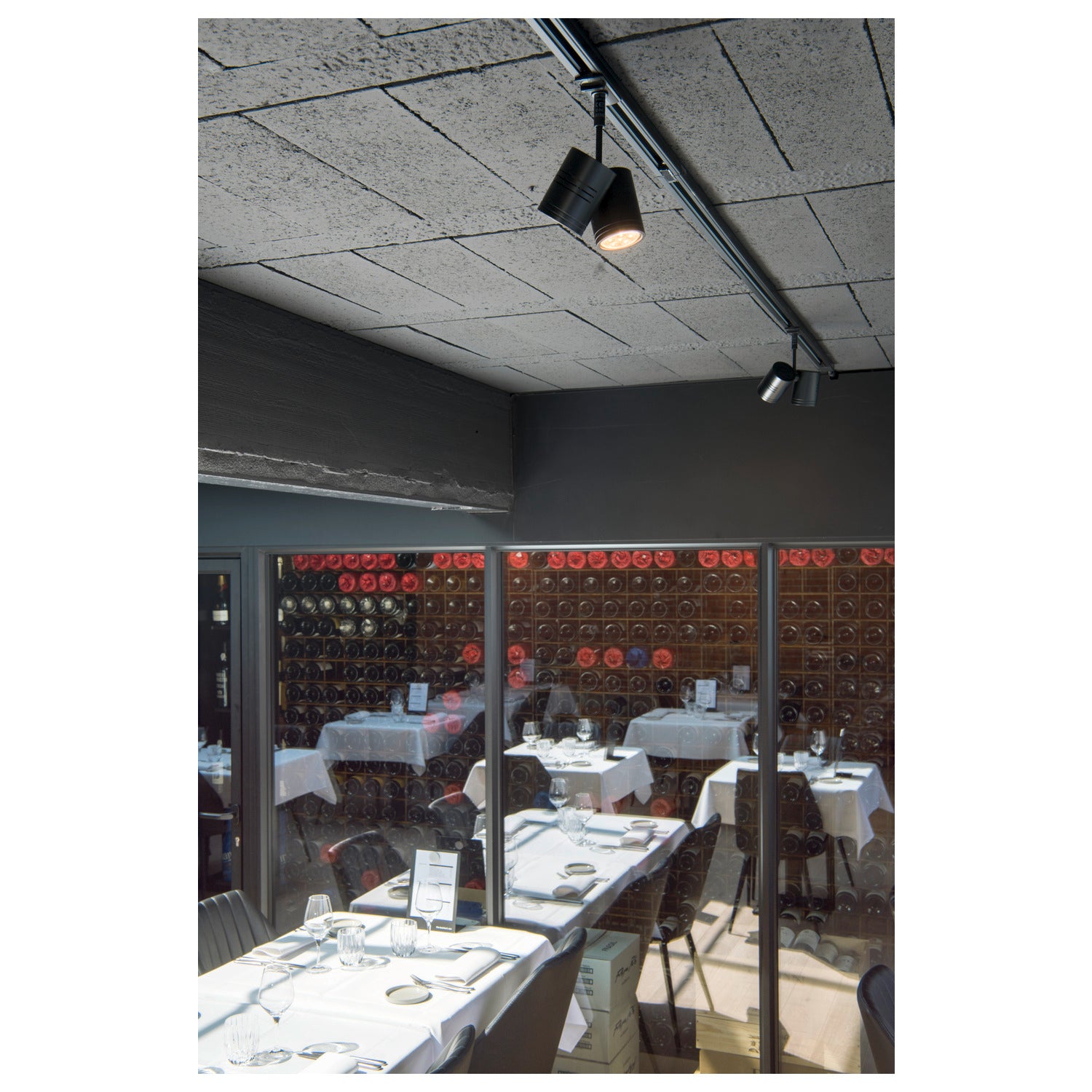 BIMA 2, foco para calha elétrica de 1 fase, duas lâmpadas, QPAR51, preto, máx. 50 W, incl. adaptador de 1 fase