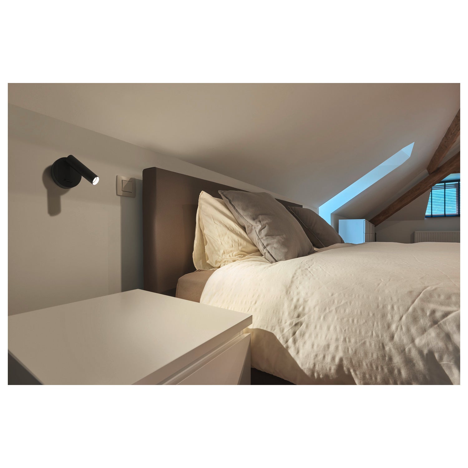 KARPO, luminária de parede e de teto, uma lâmpada, LED, 3000 K, redonda, preto, com interruptor, 6 W