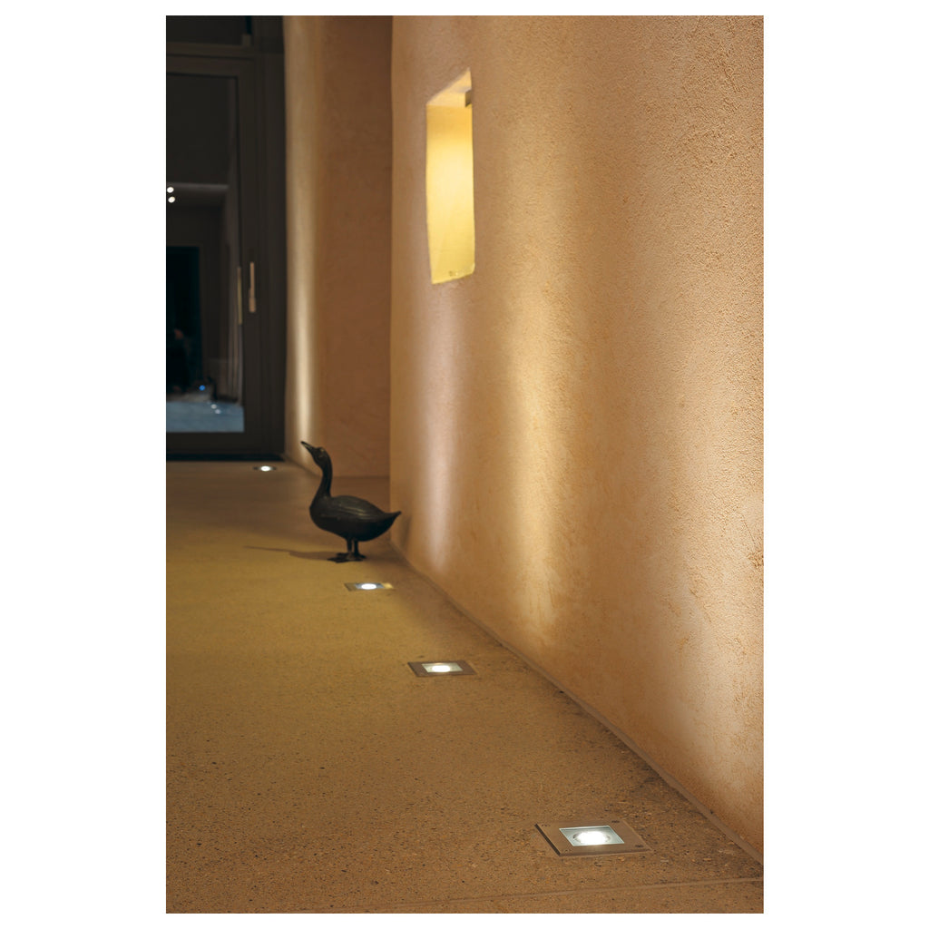 DASAR 70, luminária de embutir no chão para exteriores, QPAR51, IP67, angular, aço inox 316, máx. 35 W