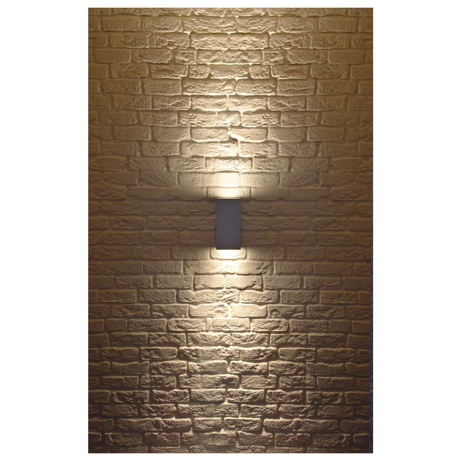 BIG THEO - THEO, luminária de parede para exteriores, QPAR111, IP44, angular, up/down, cinzento prateado, máx. 150 W