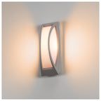 MERIDIAN 2, luminária de parede e de teto para exteriores, TC-(D,H,T,Q)SE, IP54, cinzento prateado, máx. 25 W