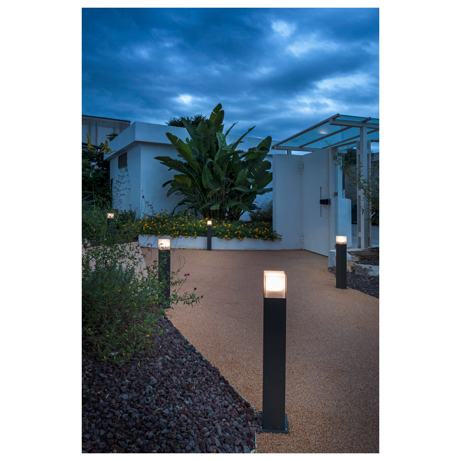 GRAFIT 60, luminária de apoio para exteriores, TC-DSE, IP44, antracite, lâmpada economizadora de energia, C/L/A 12/12/60 cm, máx. 11 W
