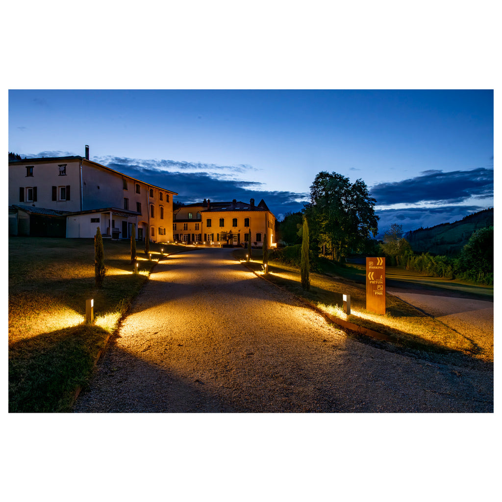 LOGS 40, luminária de apoio para exteriores, LED, 3000 K, IP65, angular, antracite, C/L/A 13/8/39,5 cm, 8 W