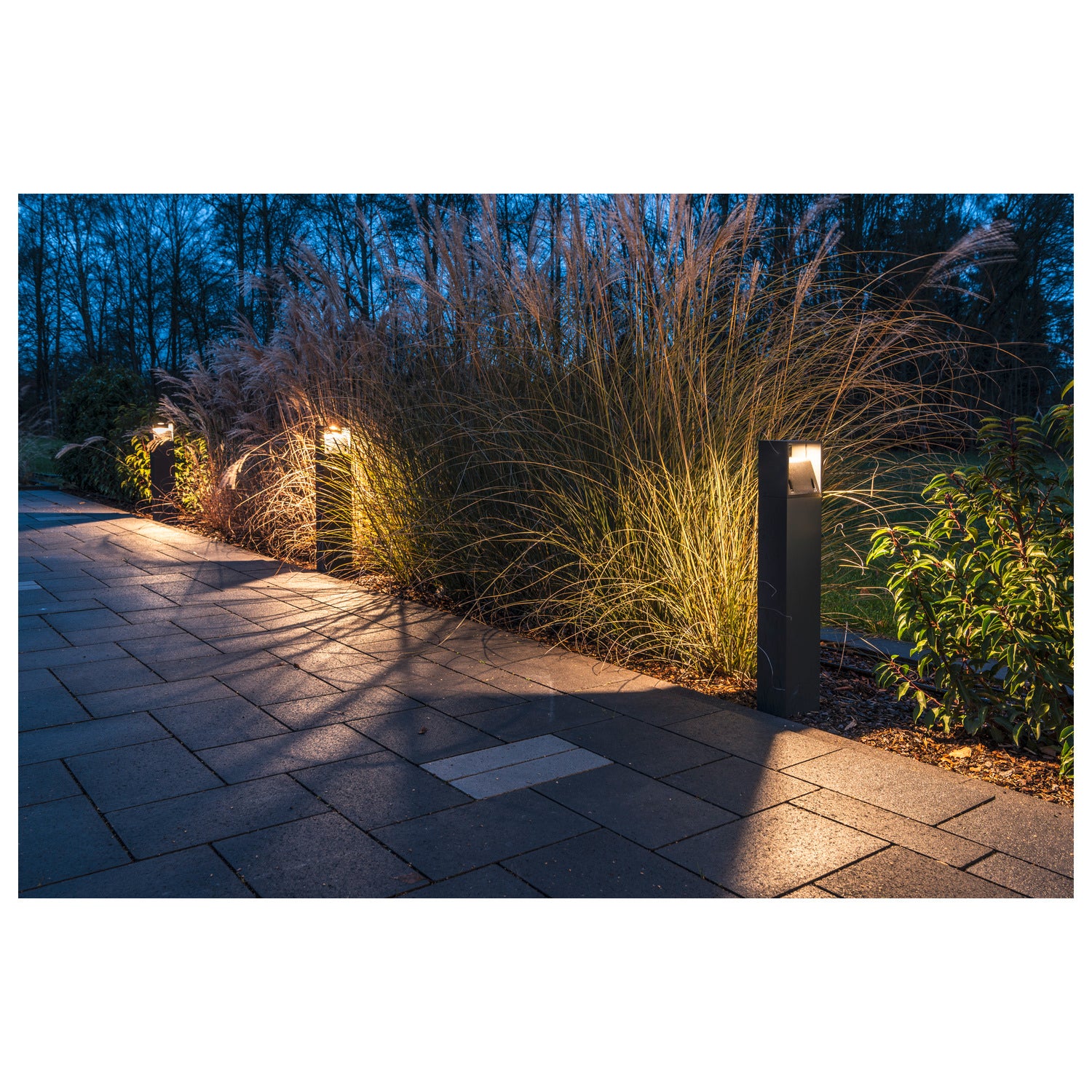 LOGS 70, luminária de apoio para exteriores, LED, 3000 K, IP65, angular, antracite, C/L/A 13/8/69,5 cm, 8 W